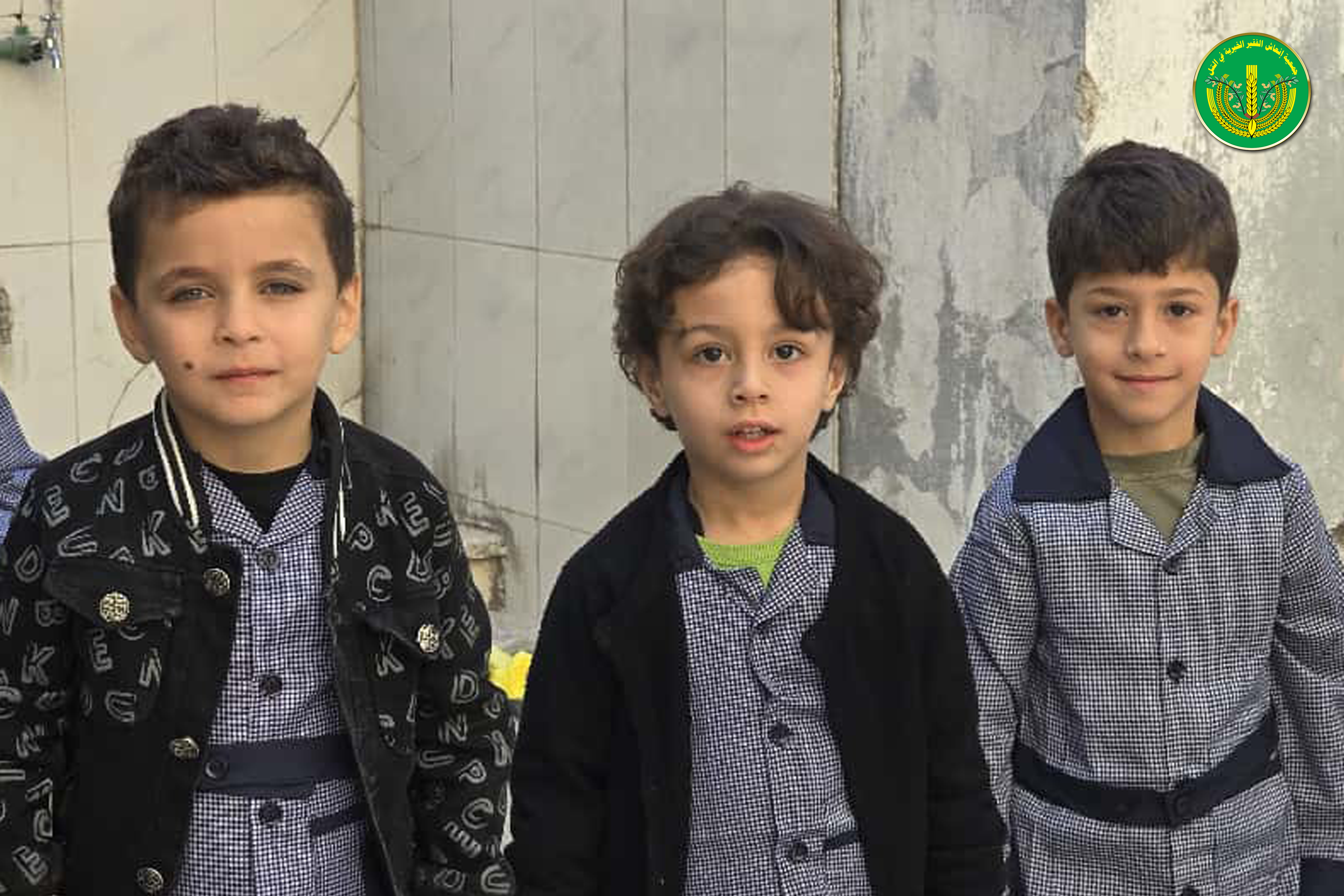 توزيع 60 صدرية مدرسية للأطفال في روضة نقابة المعلمين